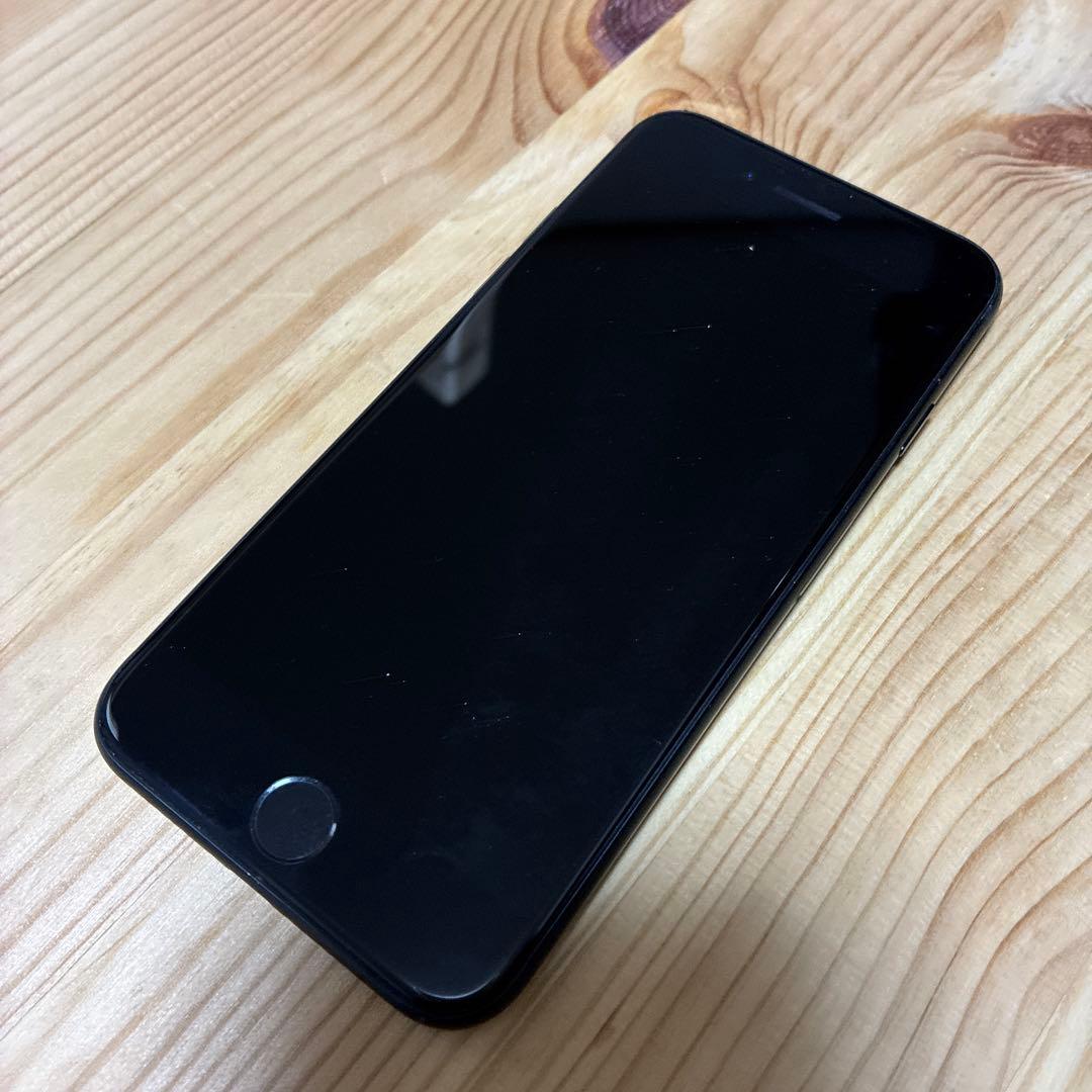 w*k様 iPhone SE 第三世代　64GB SIMフリー　バッテリー100
