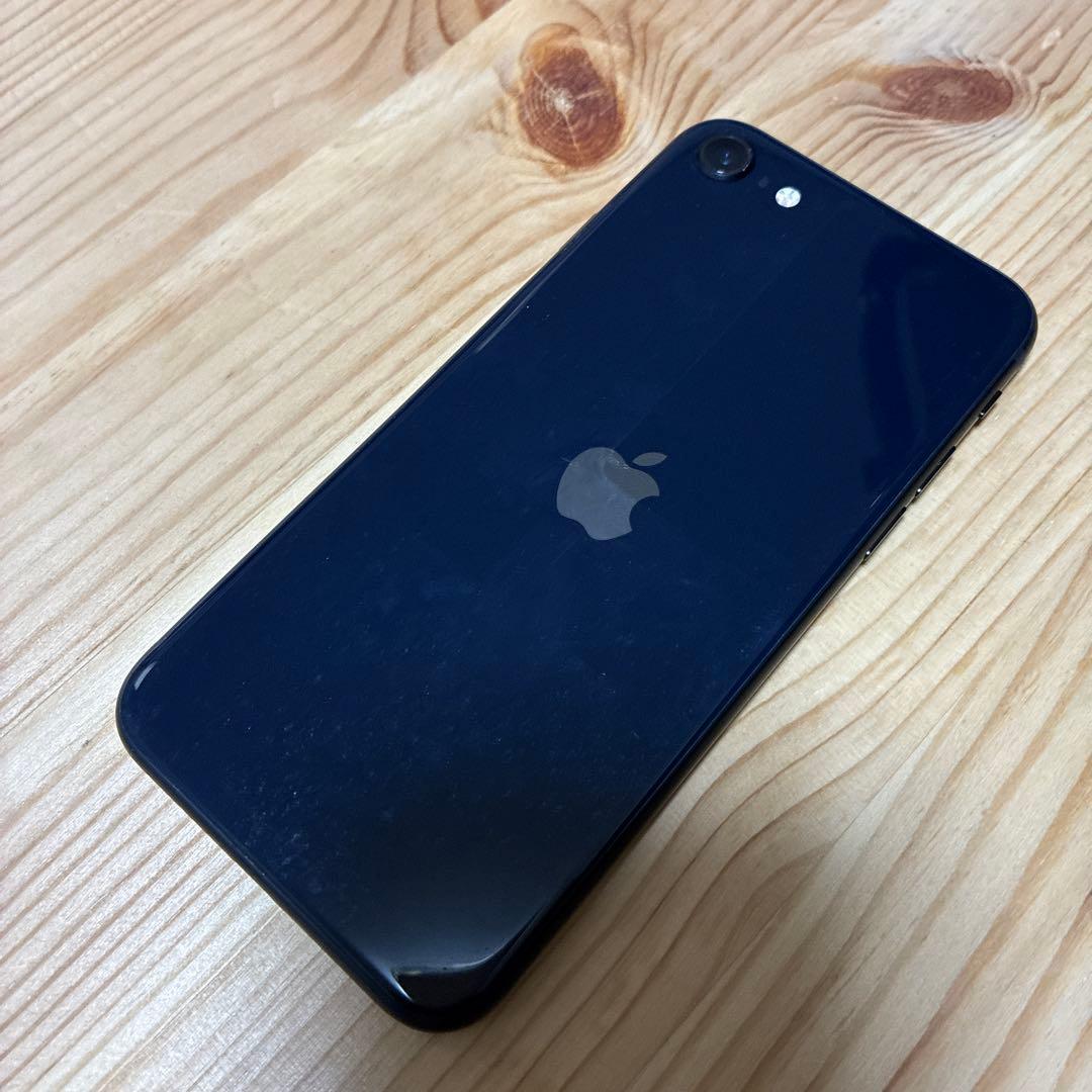 w*k様 iPhone SE 第三世代　64GB SIMフリー　バッテリー100