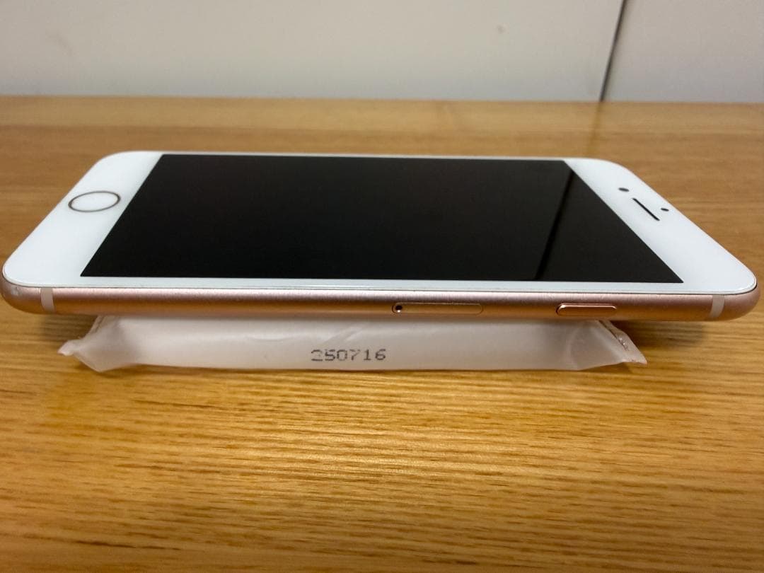 ★美品★ Apple iPhone 8 ゴールド 本体