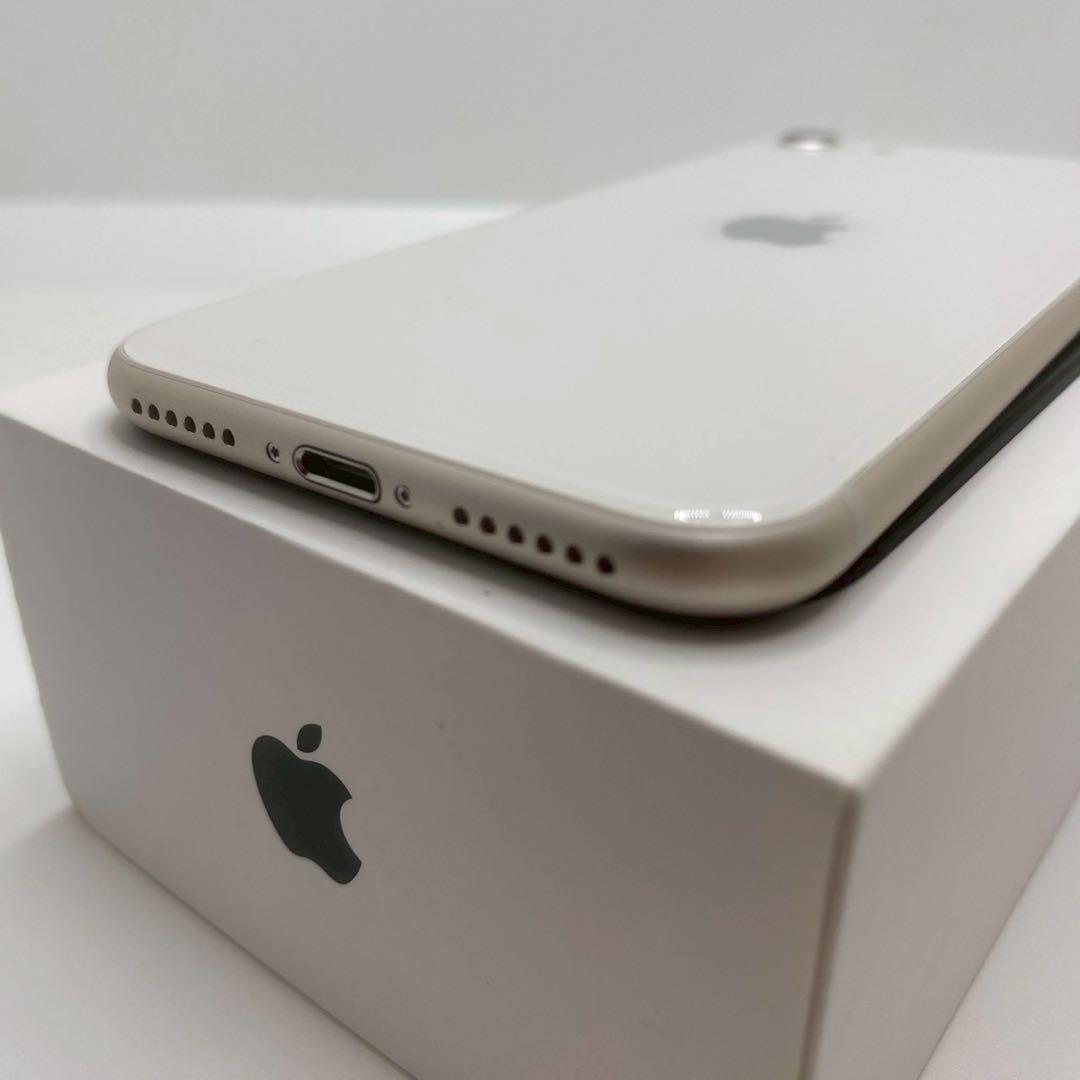 【格安美品】iPhone SE3 64GB simフリー本体 6