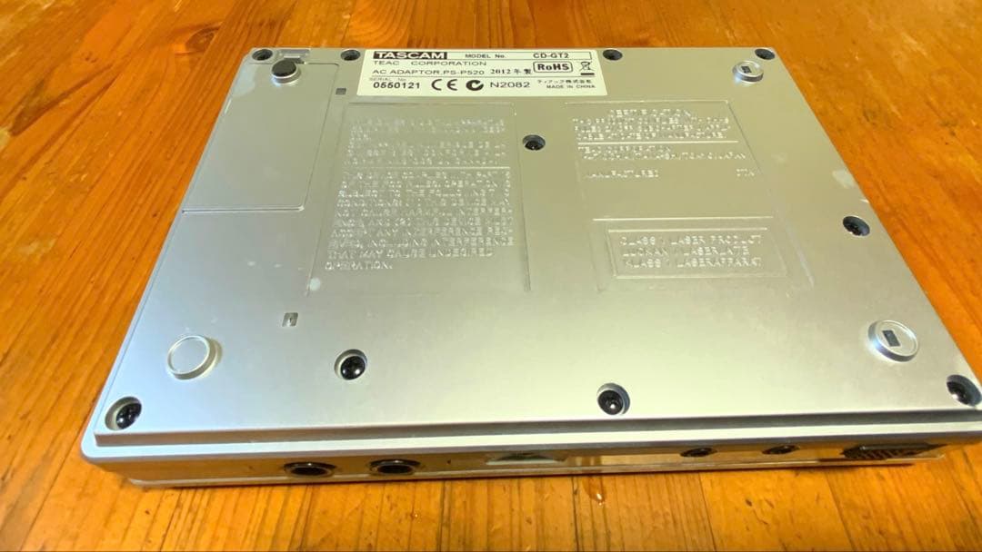 TASCAM CD-GT2 ポータブルCDギタープレーヤー