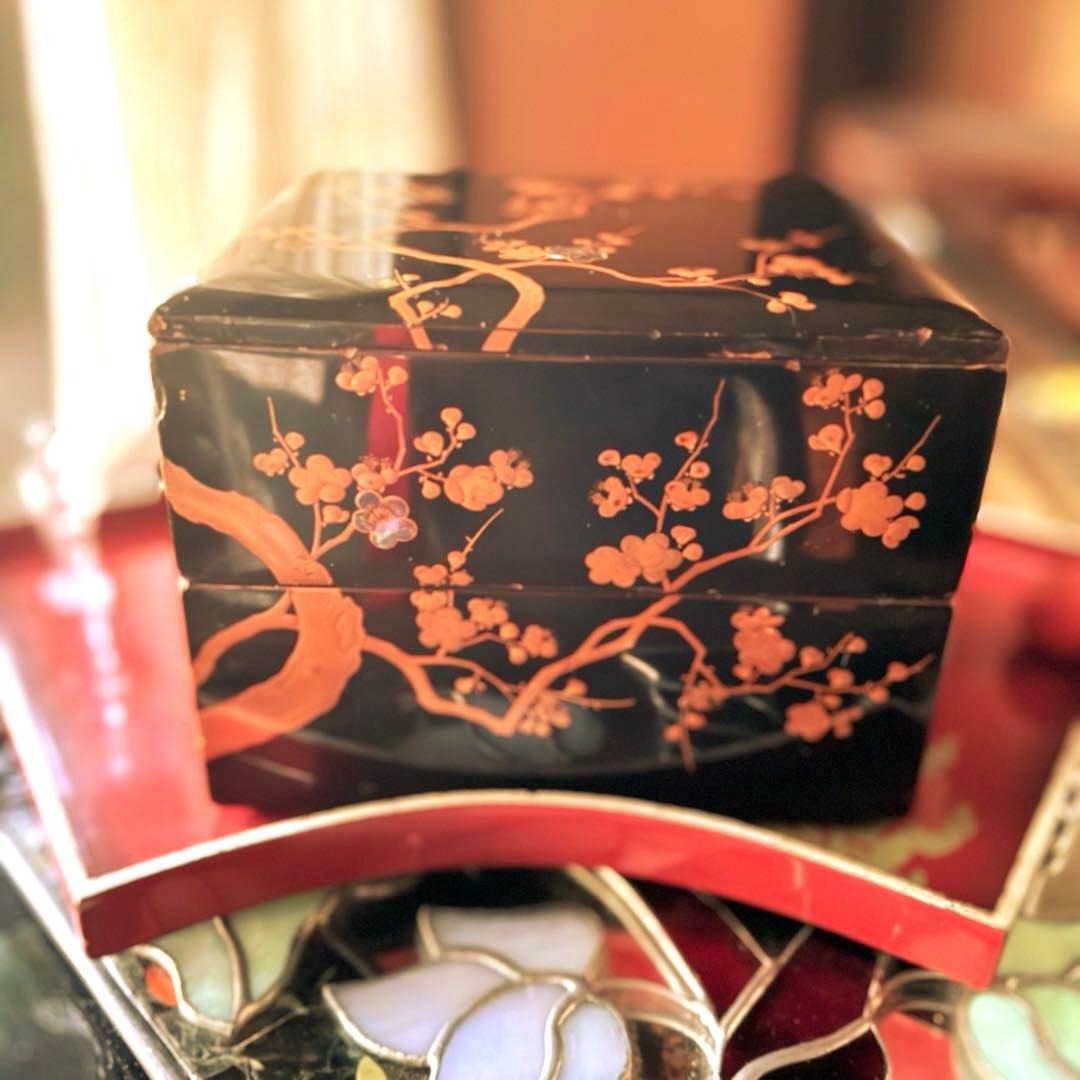 2233様感謝‼️梅を愛す‼️JAPAN螺鈿蒔絵時代ニ段重箱GOLD❌黒天然木本漆