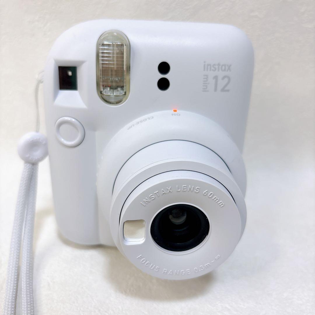 美品　instax mini12 チェキ ホワイト 動作確認済