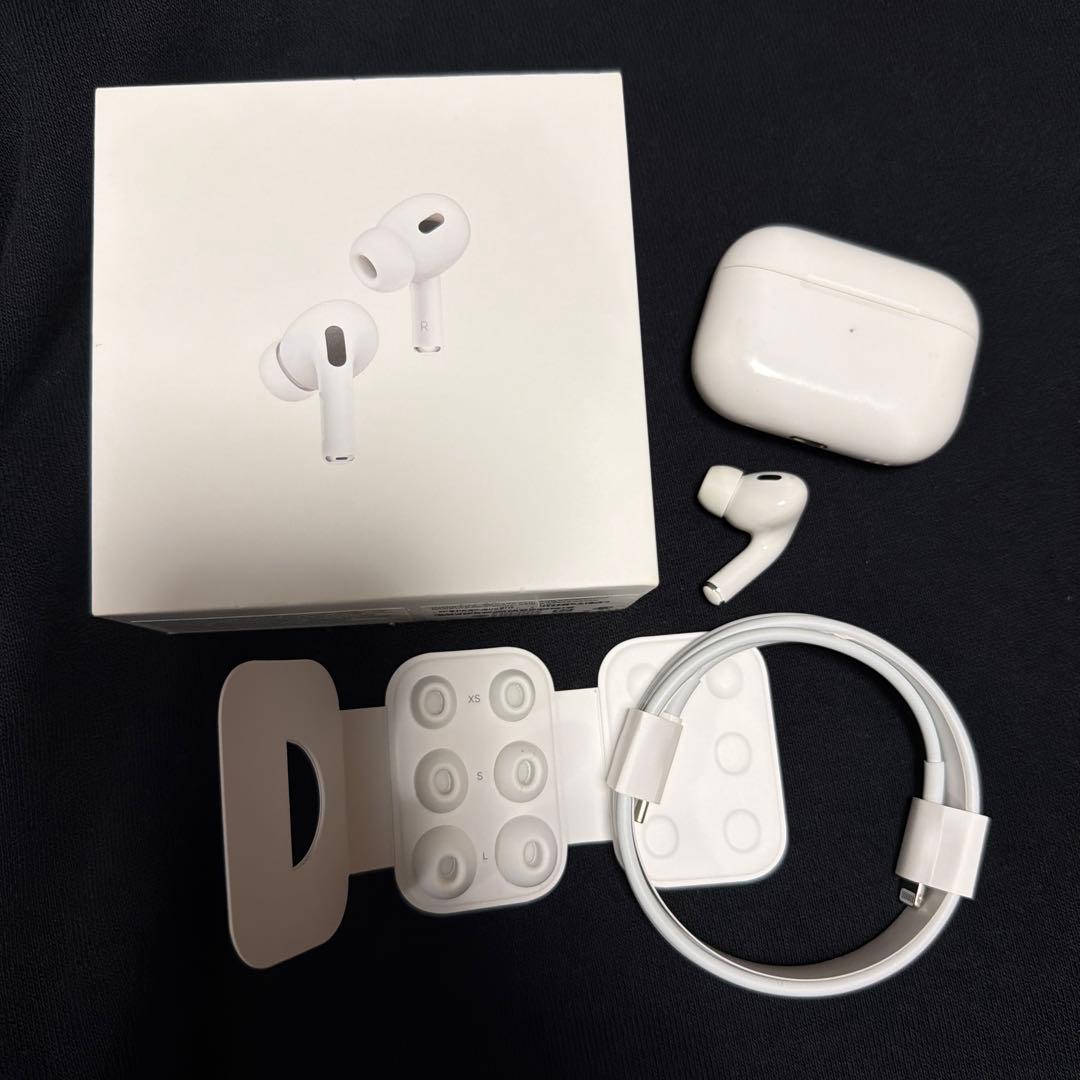 AirPods pro第2世代 本体ケースと右耳(箱とケーブル付き)