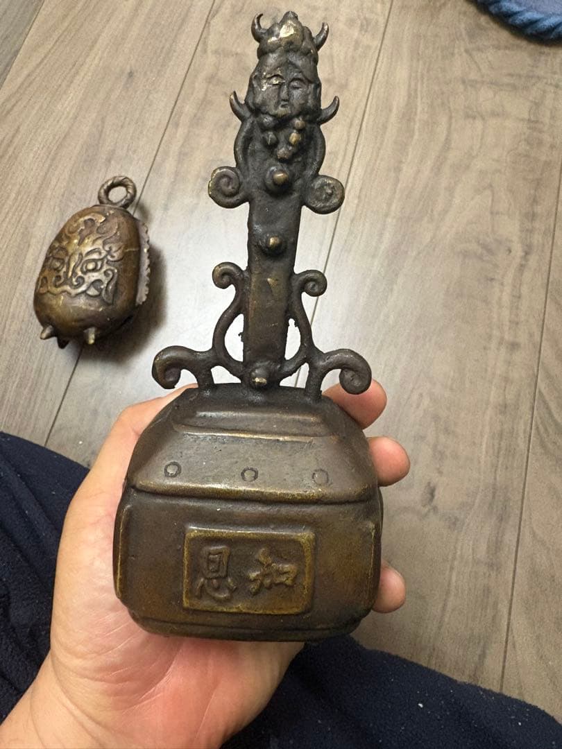 時代唐銅製 梵字入 座鎮鈴 二点まとめて