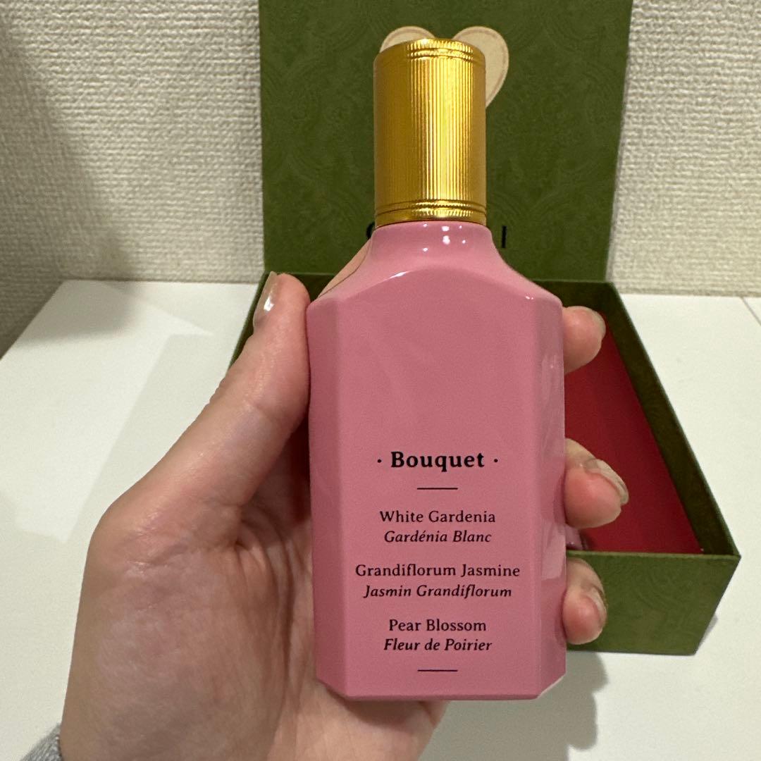 GUCCI FLORA 香水 ピンク