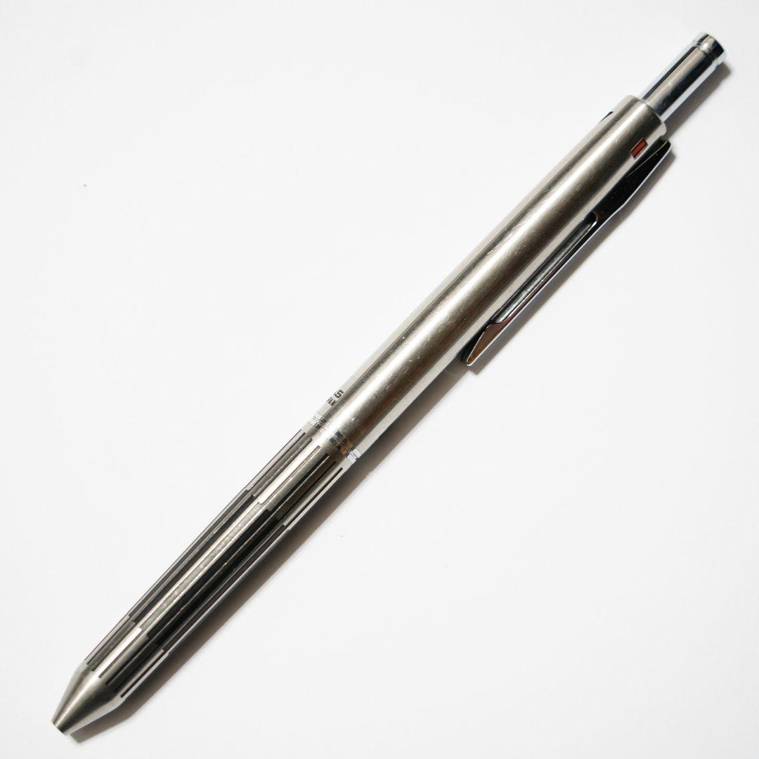 Pilot　2+1　廃盤ボールペン　多機能ペン　振り子式　蝕刻加工　パイロット