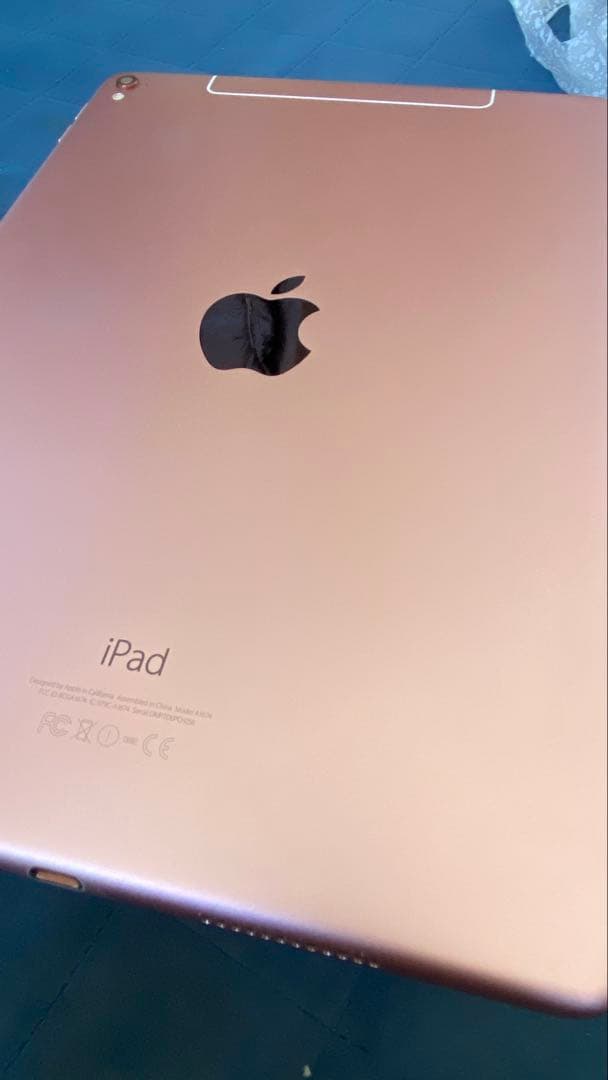 ☆ Apple iPad pro 9.7 セルラーモデルSIMフリー本体 ☆
