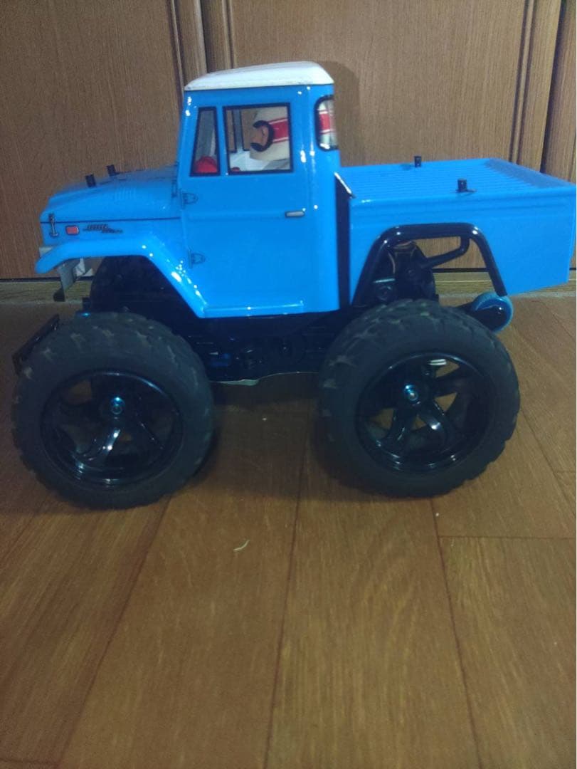 TOYOTA ランドクルーザー40ピックアップ（GF-01シャーシ）ラジコン