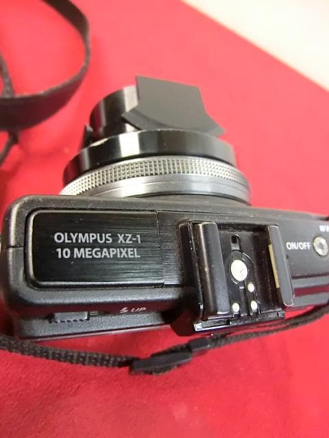 39：Olympus XZ-1 オリンパス　デジカメ　＊ダメージ有　ジャンク