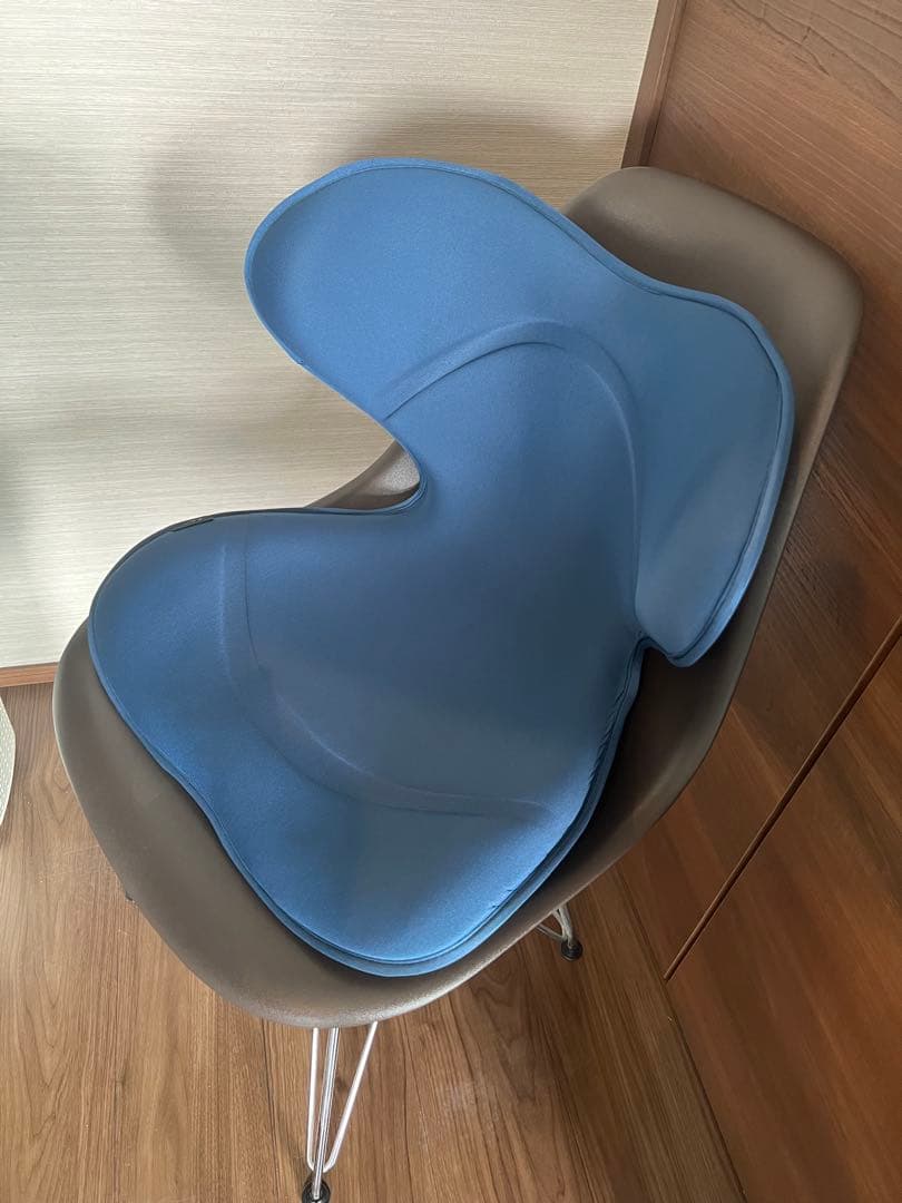 骨盤矯正姿勢矯正座椅子MTGボディーメイクシートSTYLE Seat