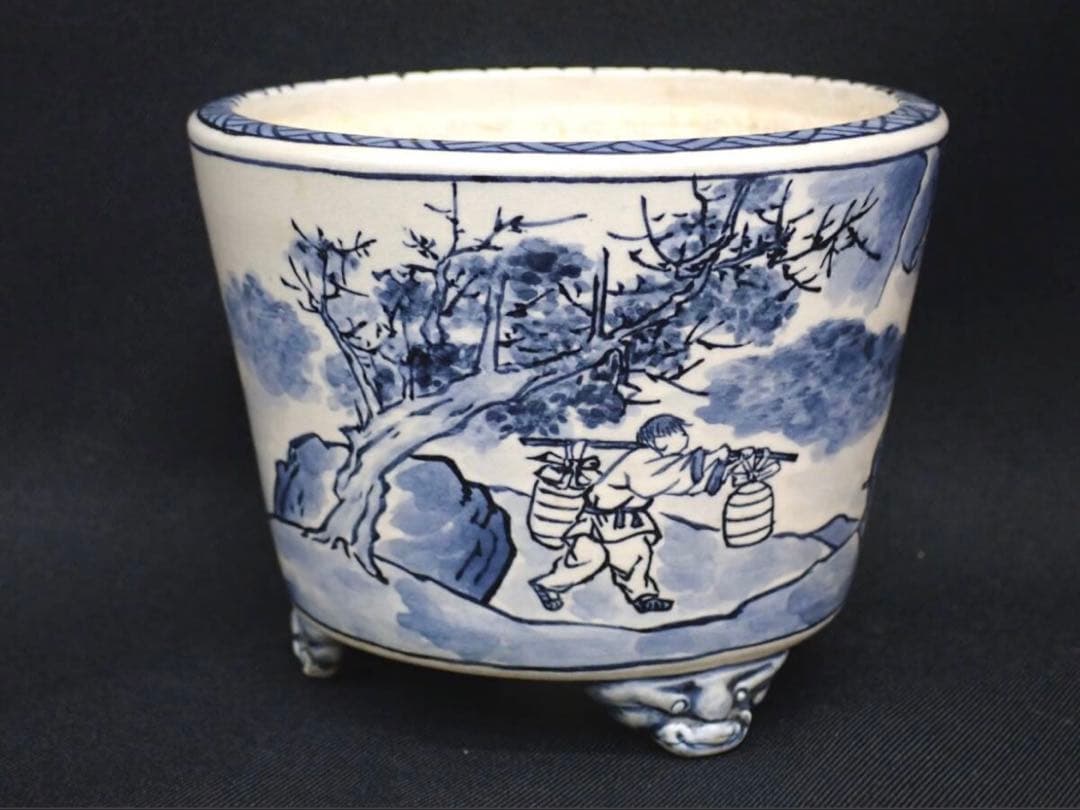 京峯 御蔵山 染付人物山水図 三足丸盆栽鉢 10cm