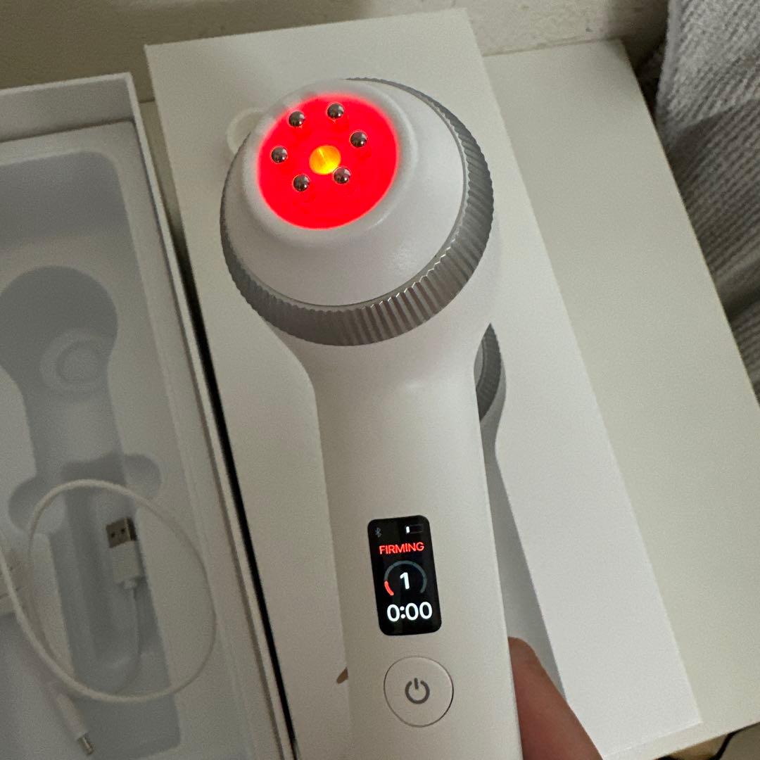 medicube AGEーR ウルトラチューン 美顔器