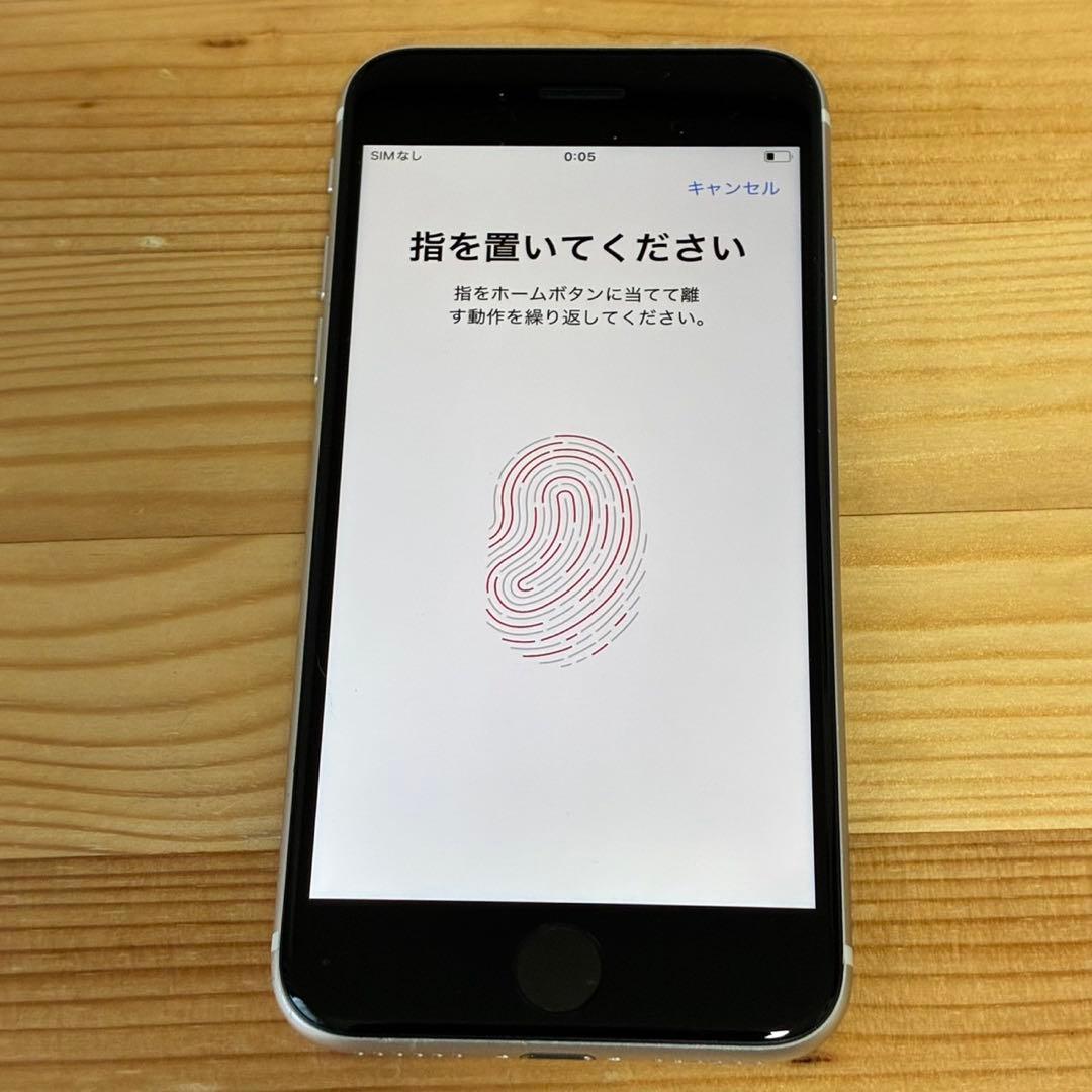 バッテリー新品　iPhoneSE第3世代64GB SIMフリー　美品　おまけ有り