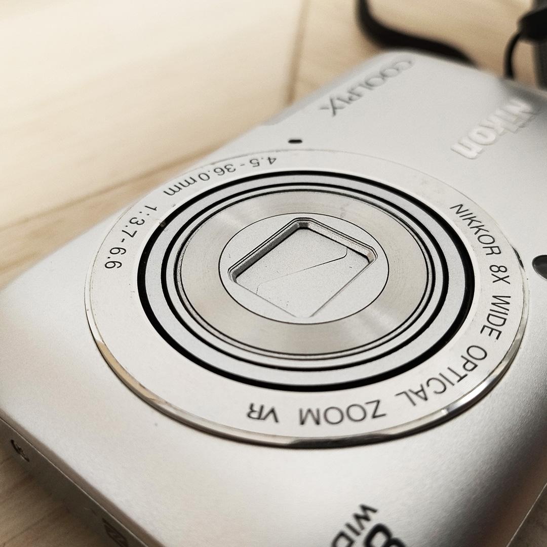 【動作確認済・32GB SD付】Nikon COOLPIX S3700 シルバー