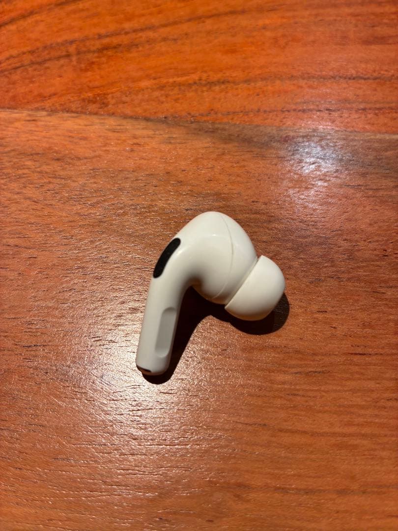 AirPods Pro(第1世代) 正規品　右耳のみ　充電ケース付　箱付