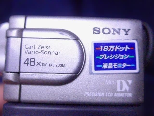 当時人気のSONY Mini DV ビデオカメラ DCRーPC10 バリオゾナー