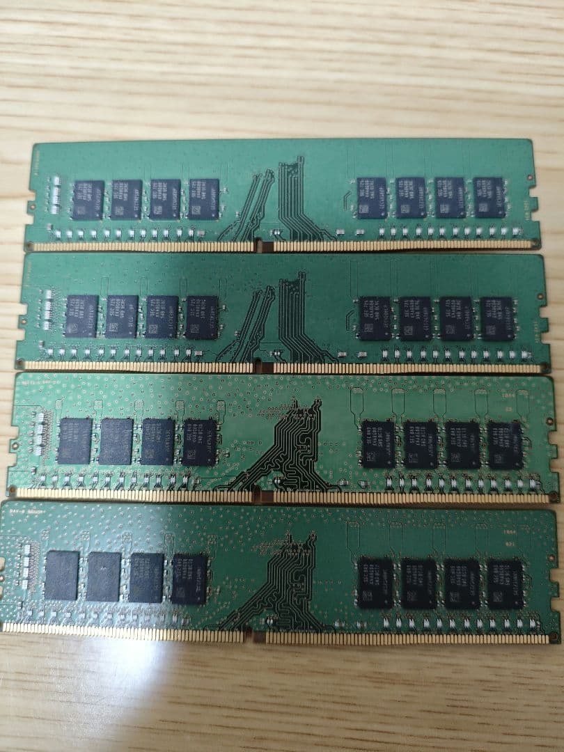 カ*ン様 SAMSUNG DDR4 16G×4個　合計64G 動作確認　デスクト