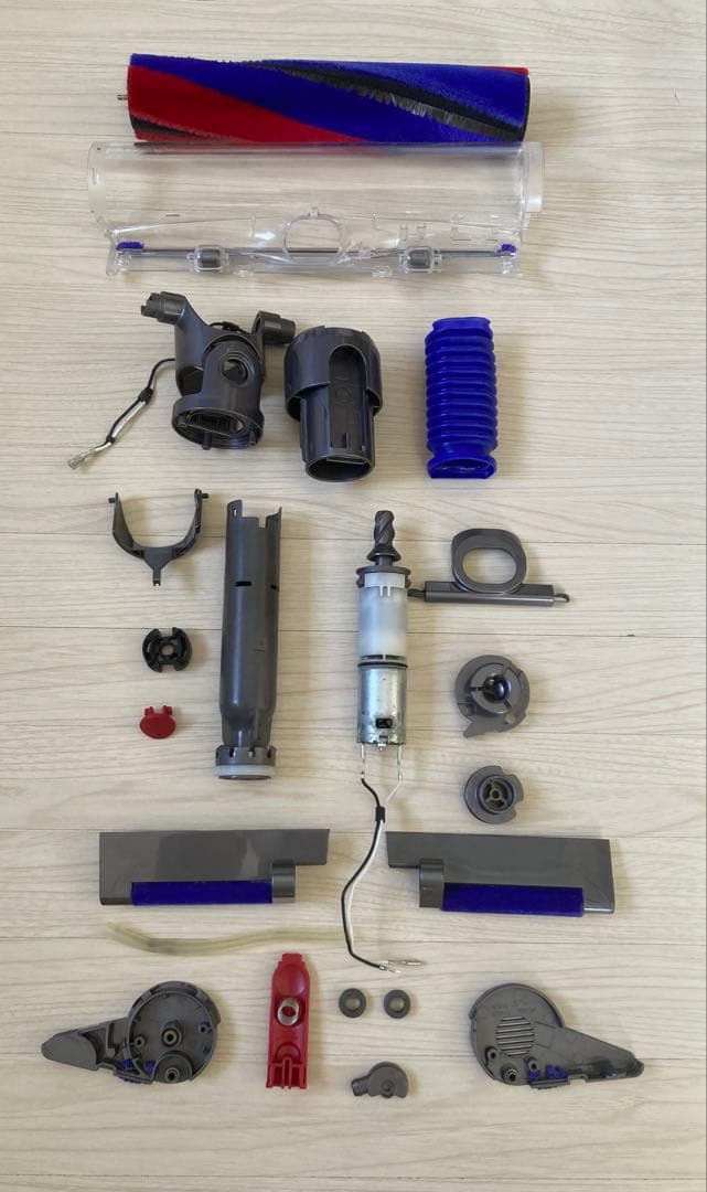 ダイソン掃除機　v8slim 分解洗浄　メンテナンス済