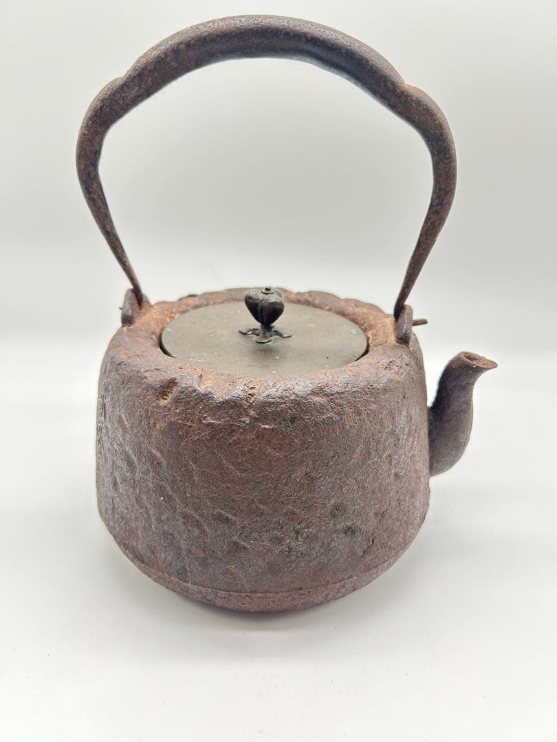 鉄瓶 落款あり  名人古作安之介 水漏れ無　極上品 時代物 容量約1000ml