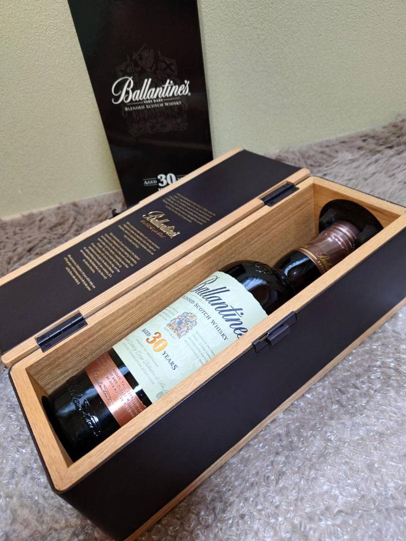 【未開栓】Ballantine's バランタイン 30年 ベリーレア 木箱入り