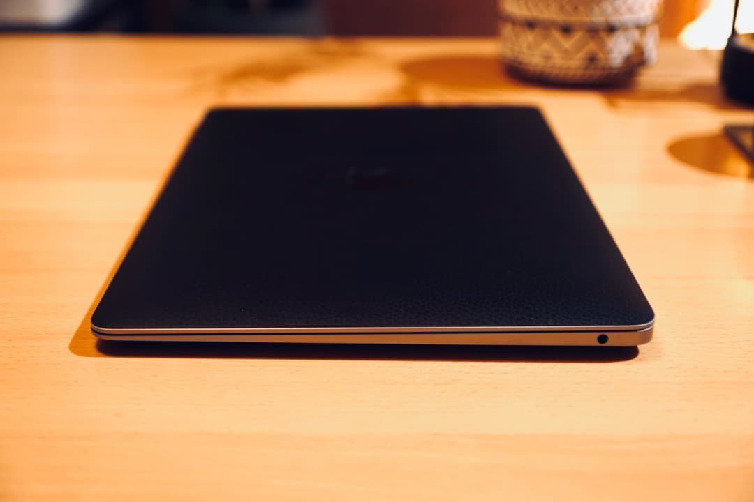 【Apple】MacBook Air (2020, intel-Core i5）