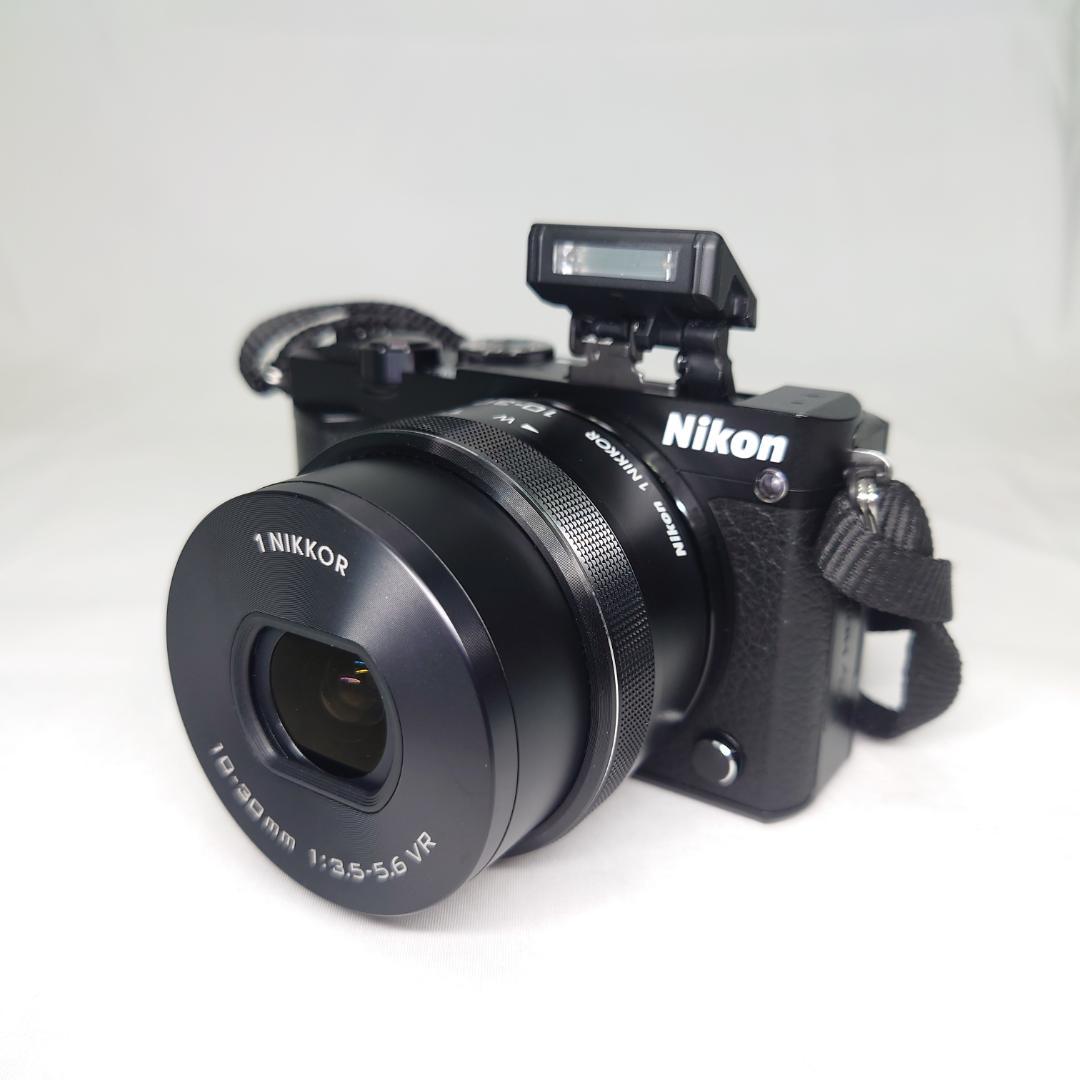 Nikon 1 J5 一眼レフ カメラ 充電器付き /10-30mm レンズ