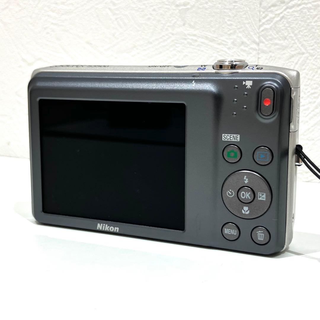 Nikon ニコン COOLPIX S3500 デジタル カメラ 美品 動作O