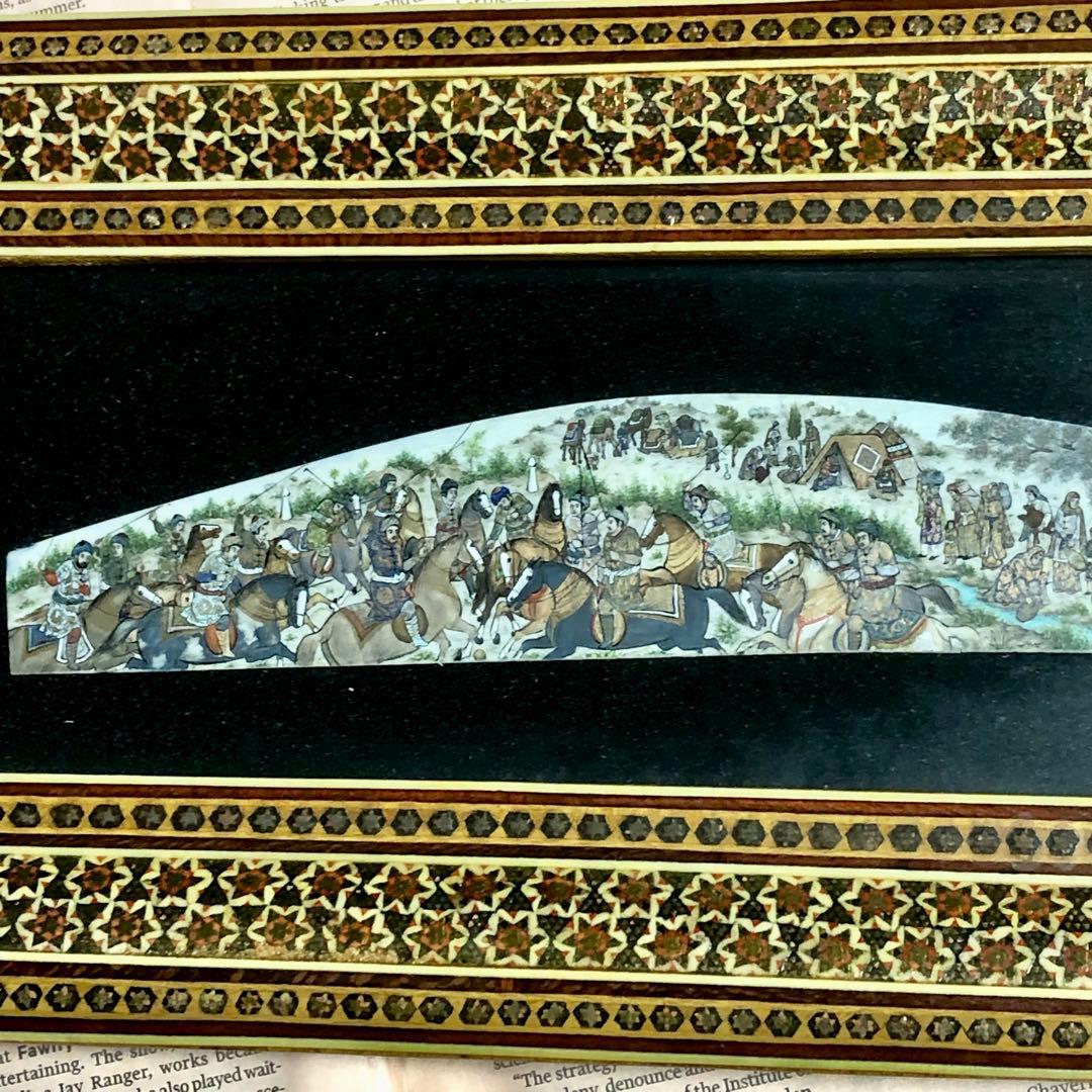 ④ ペルシャ 伝統工芸 ハータム カーリー 寄木細工 象嵌 絵画 陶器 額入り