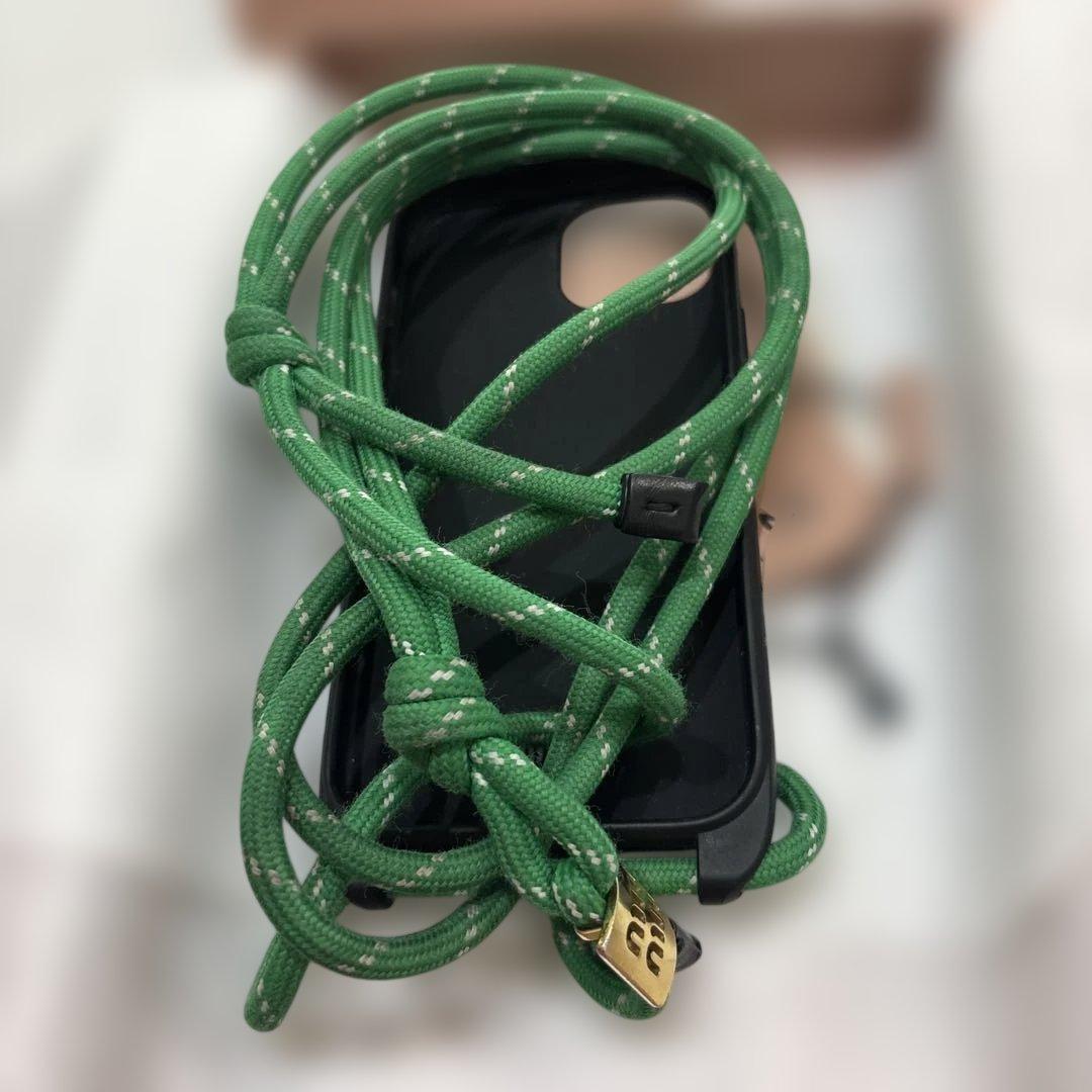 miu miu ストラップ付きケース iPhone15ケース