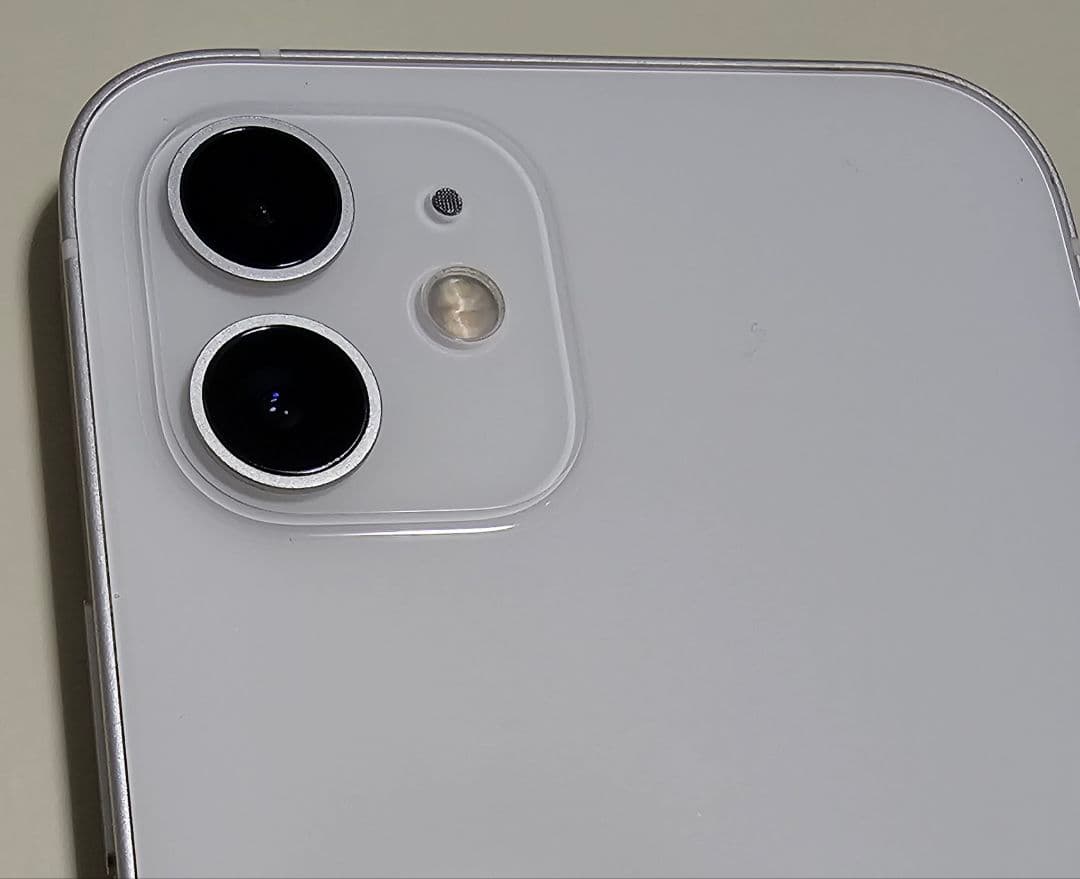 【バッテリー100%】iPhone 12 128GB SIMフリー ★3577