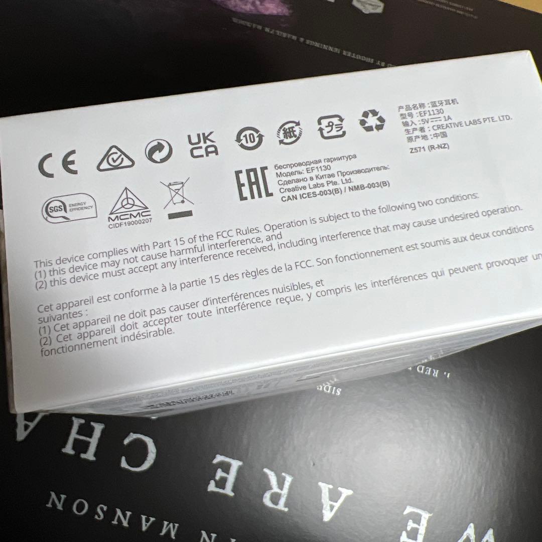 イヤホン Creative Outlier Free Mini