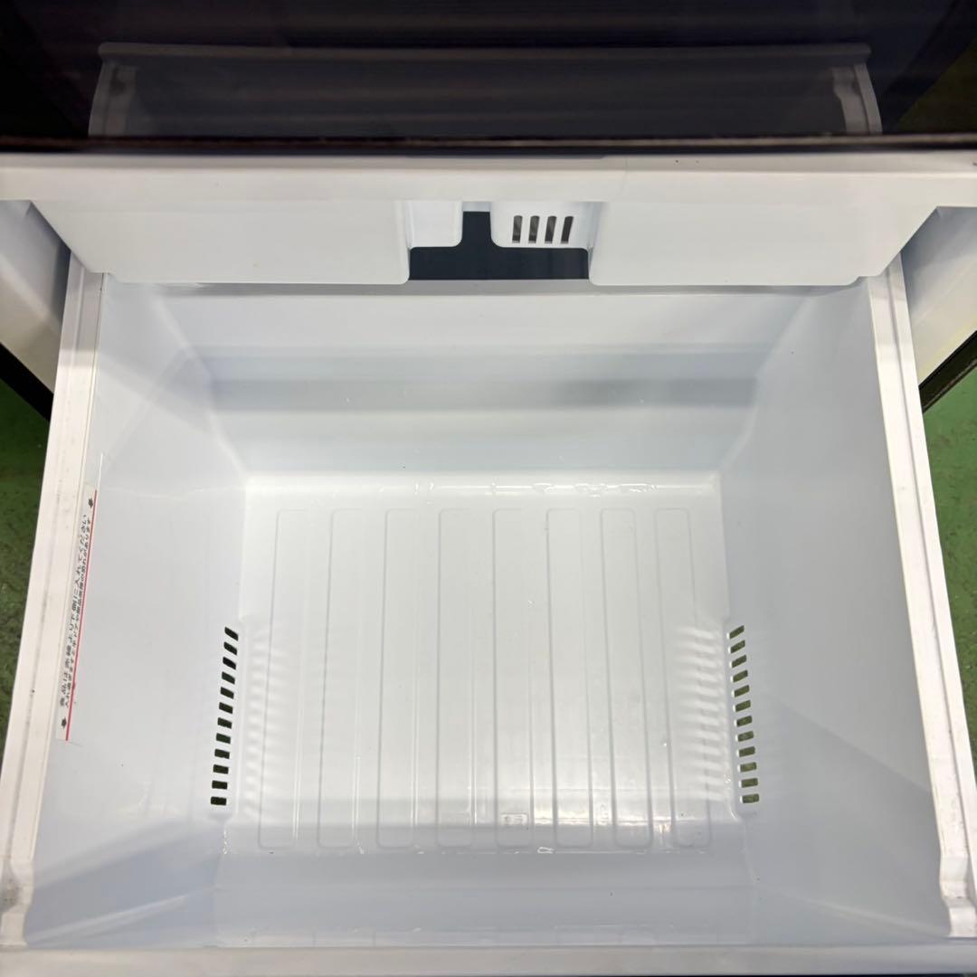879 大人気木目調　冷蔵庫　小型　大型　200L〜300L 自動製氷機付
