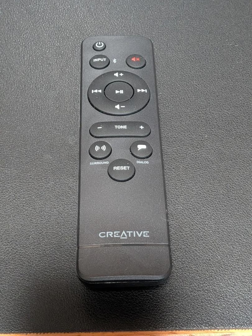 Creative STAGE SE（PC向けサウンドバー）