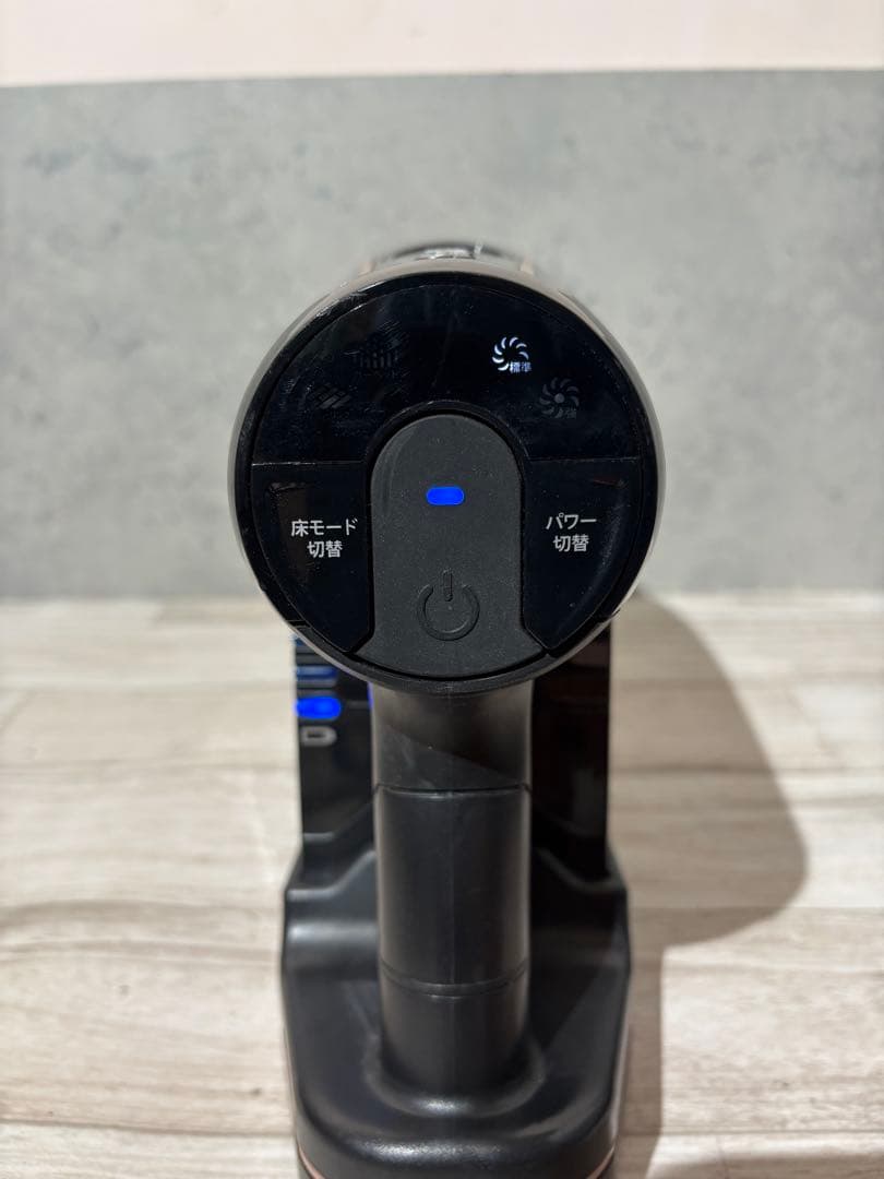 ION コードレス スティッククリーナー 本体　シャーク