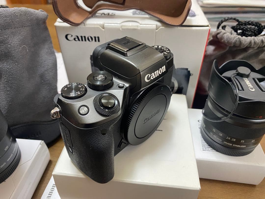 ★美品キャノンミラーレスカメラCANON EOS M5 ダブルレンズフルセット★