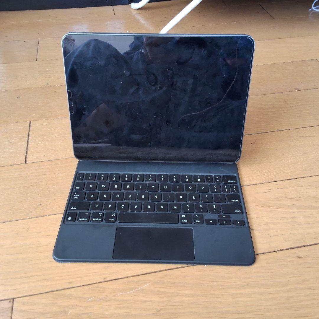 iPad Pro 11インチ (第3世代) + Magic Keyboard