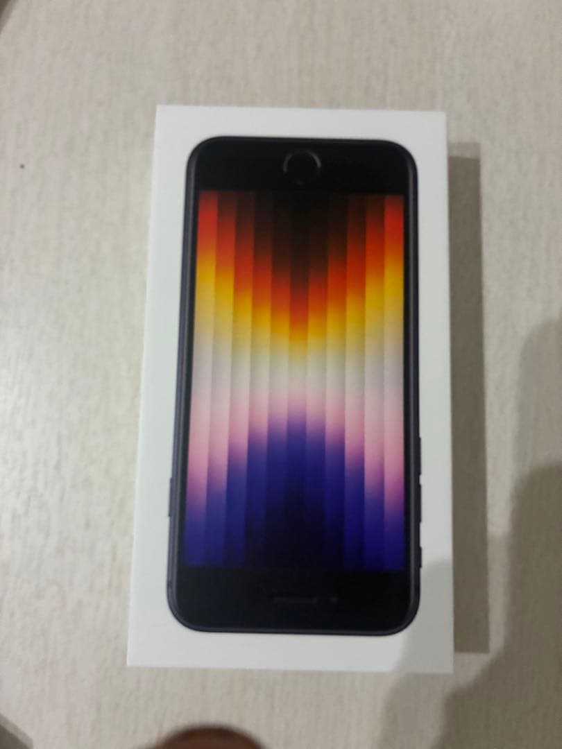 リフレッシュ品 Apple iPhone SE (第3世代) ブラック 本体