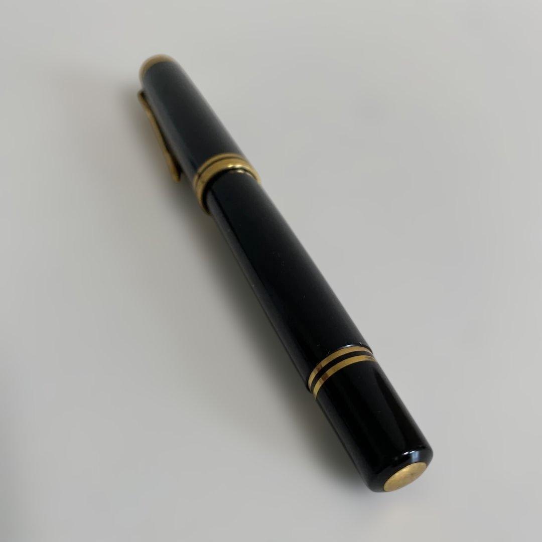 Pelikan 黒万年筆 ブラック×ゴールド