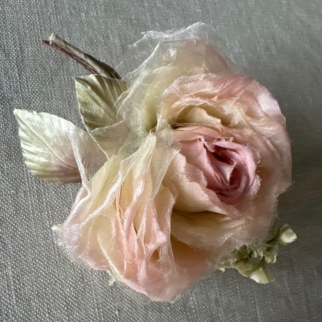 山上るい　布花　ばら　薔薇　白、ピンク手作り　可憐　美しい　未使用