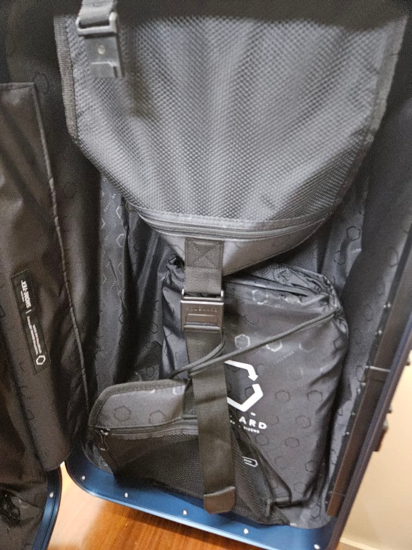 新品未使用Solgaard 91L Trunk Closet スーツケース