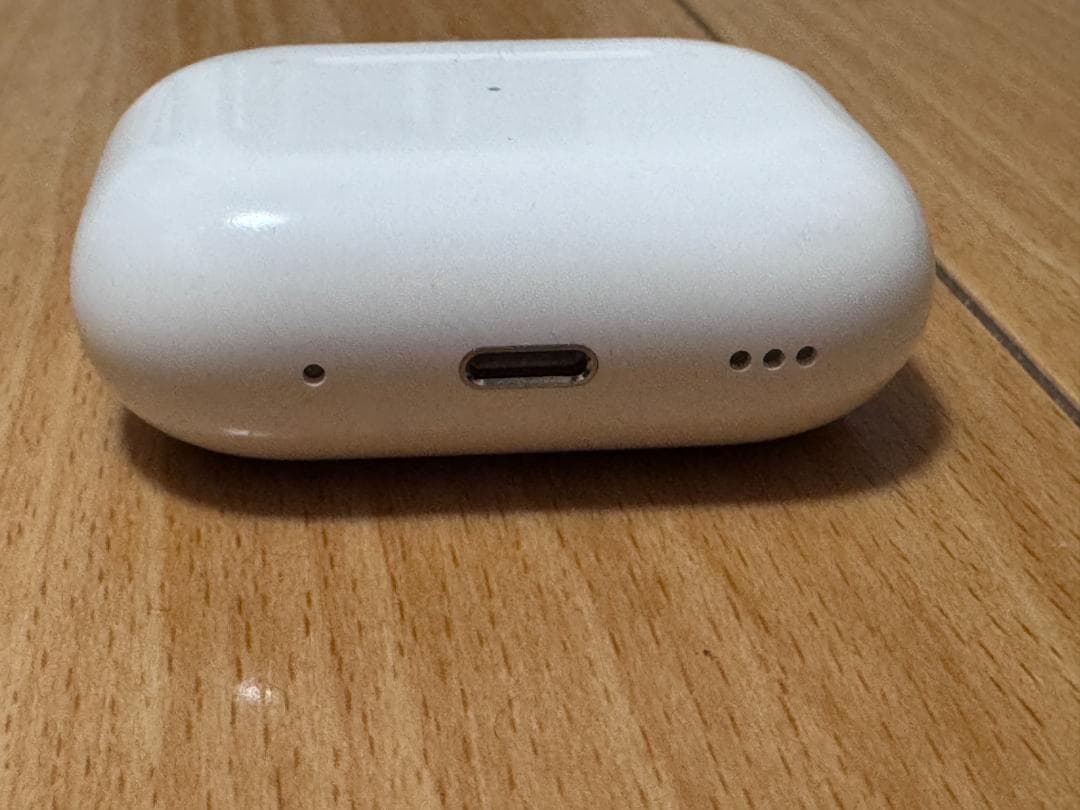 (美品) Apple AirPods Pro 2 + おまけ(イヤーチップなど)