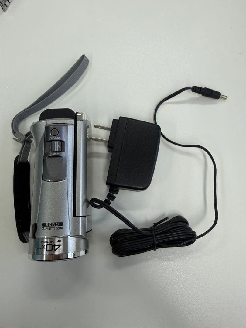 ビデオカメラ JVC GZ-HM33-S