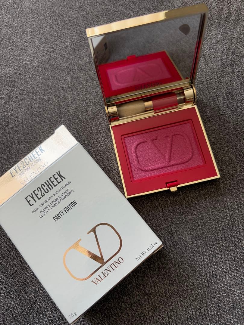 VALENTINO EY2CHEEK クリスマスコフレ　チーク