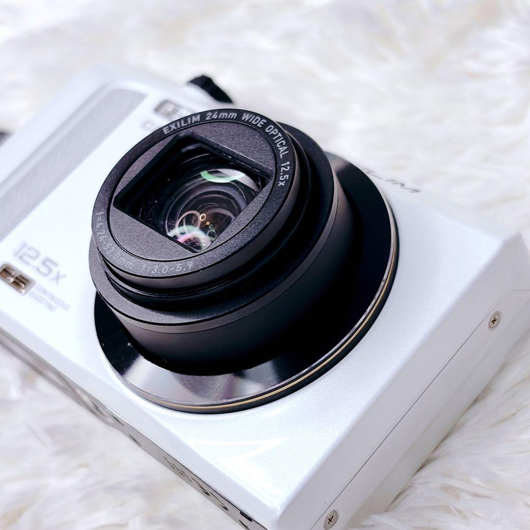 【外観極美品】CASIO EXILIM EX‐ZR200 ホワイト デジカメ