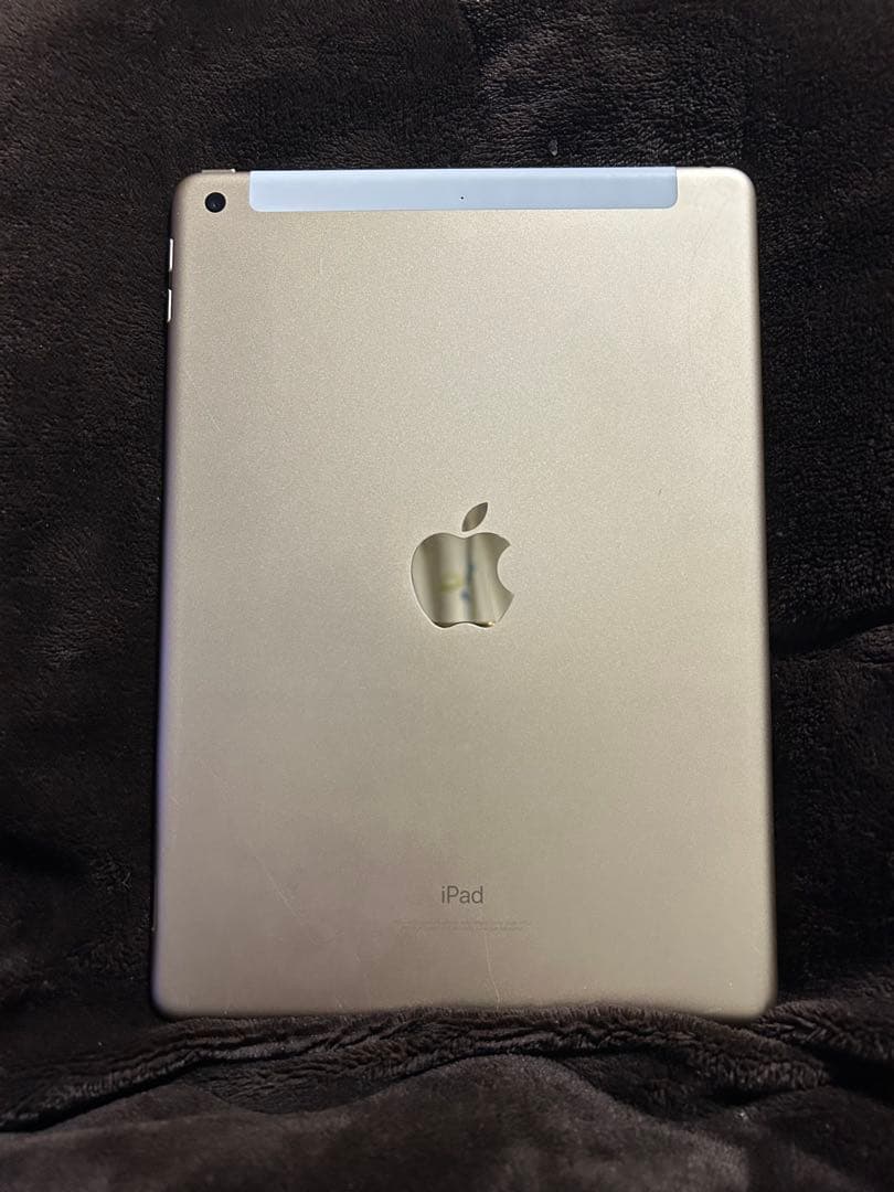 iPad 第5世代 シャンパンゴールド