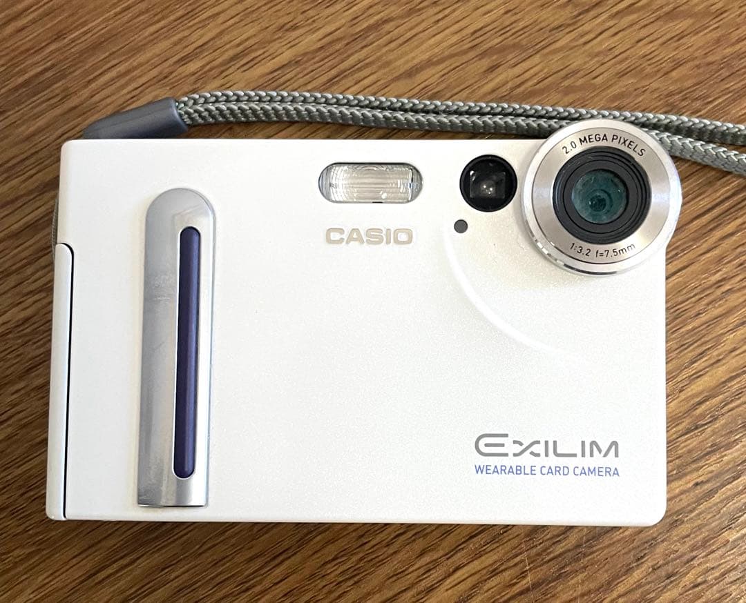 n*a様 Casio EXILIM EX-S2ホワイト　動作未確認