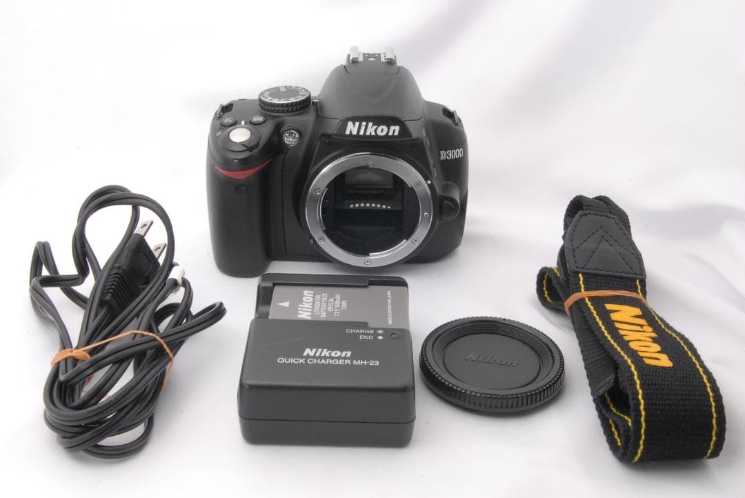 【美品】Nikon D3000 一眼レフカメラ 入学式 桜撮影