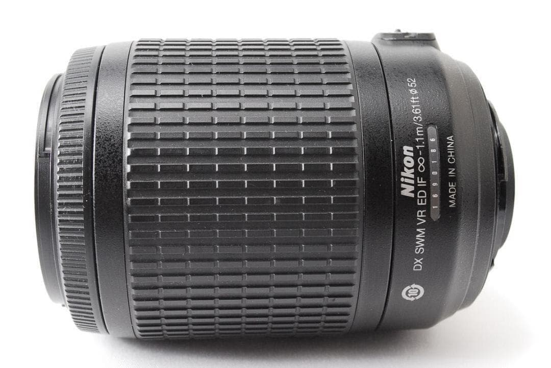 美品　Nikon D5300 ダブルズームレンズ 赤 ショット数少　Wi-Fi