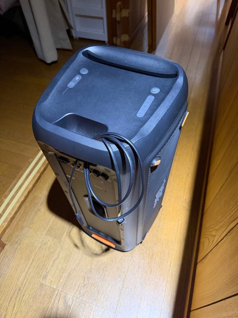 スピーカー・ウーファー Partybox 300 Bluethooth Speaker